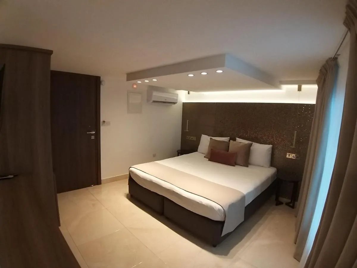 Tuck Inn Larnaka 3*,  Zypern